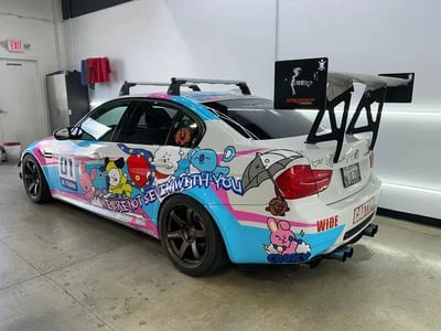 Anime on Car: Wie Sie mit einer Itasha-Folierung alle Blicke auf sich ziehen