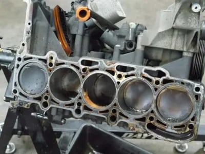 Sofortangebot für beschädigte Fahrzeuge dank Motorschaden Ankauf