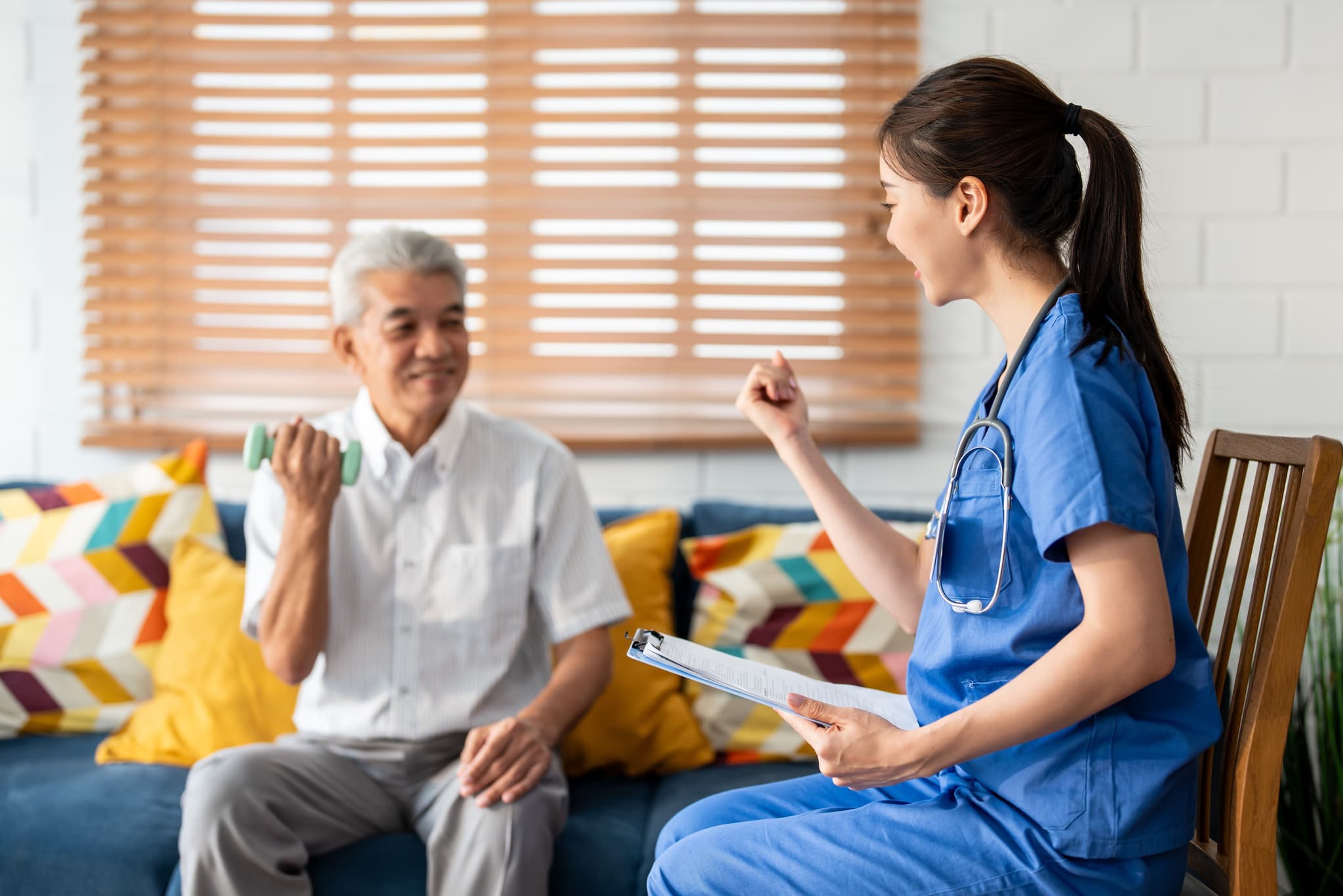 Hausbesuch Ergotherapie – Behandlung flexibel und bequem im eigenen Zuhause
