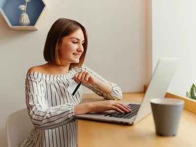 Entdecke die besten Minijob von Zuhause bei Coco257 mit digitalen Aufgaben und Produkttests