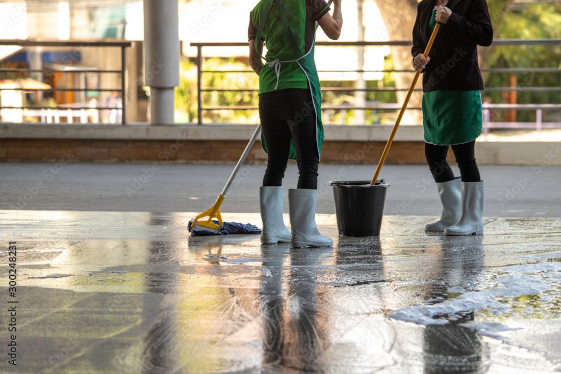 Gebäudereinigung für saubere Arbeitsumgebungen und hygienische Flächen