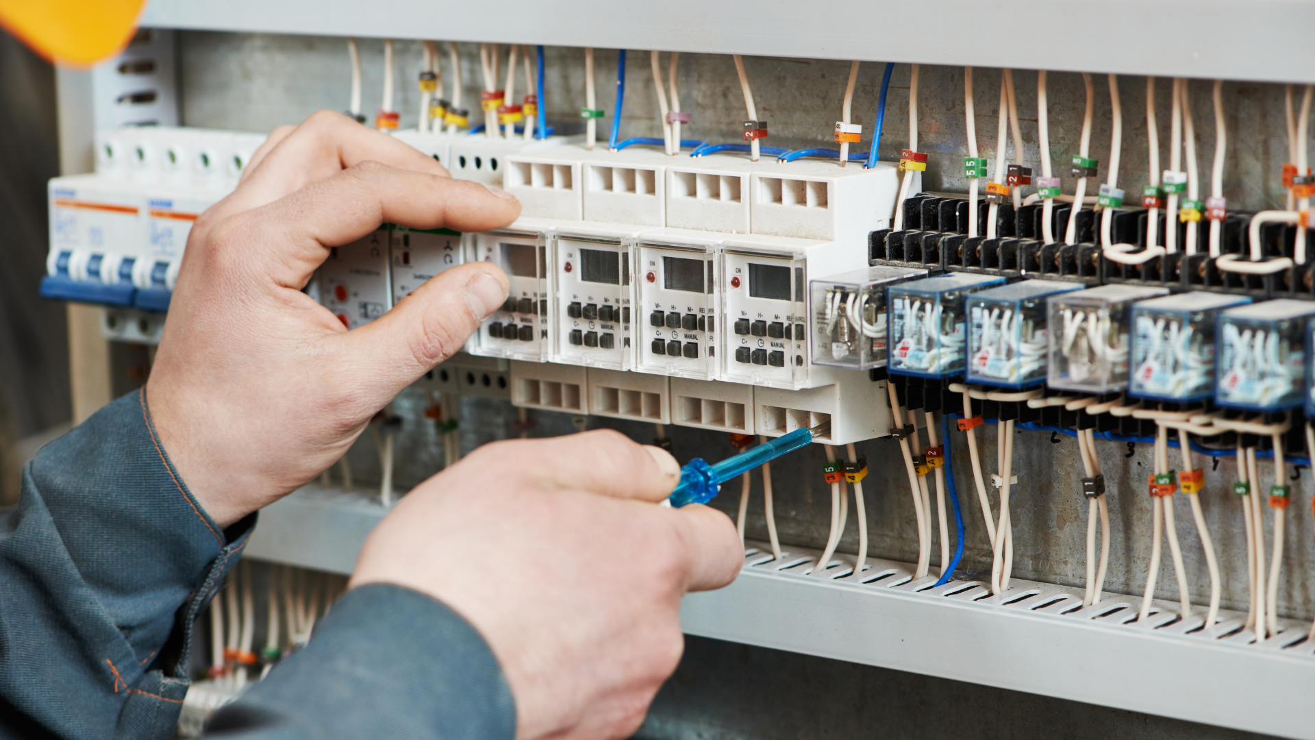 Dein Elektriker in der Nähe – Schnell und zuverlässig auf meister-job