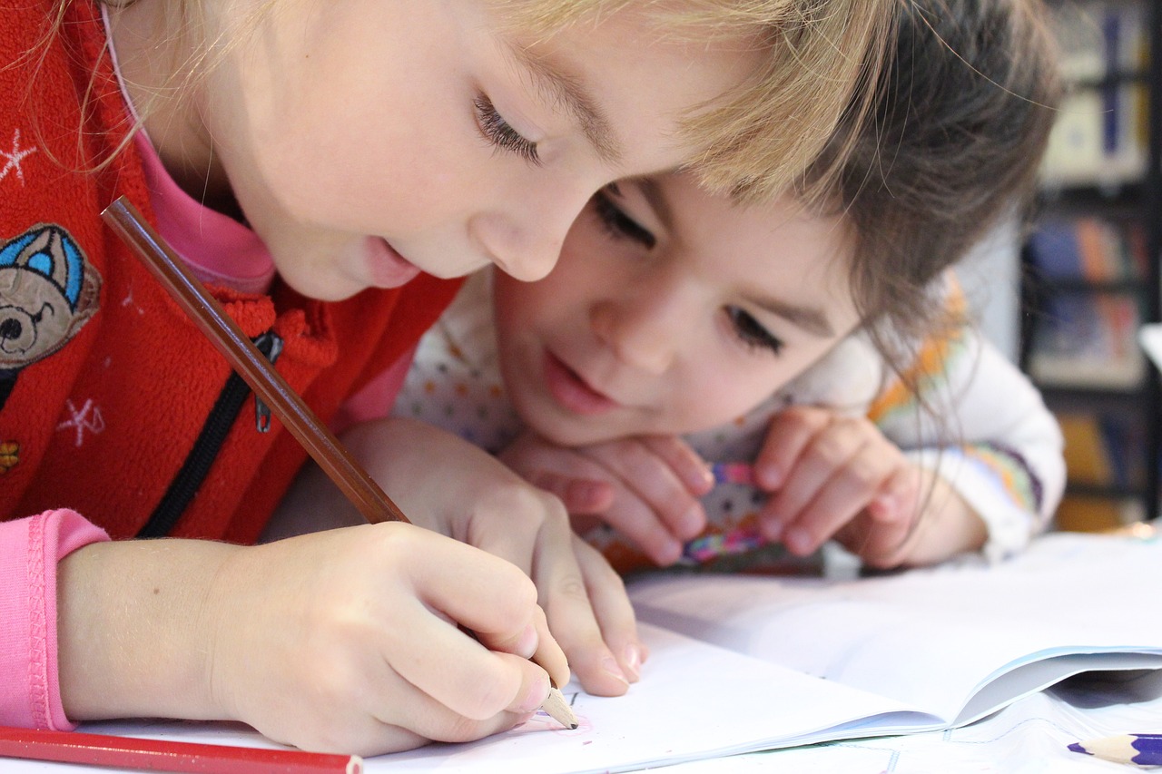 Kunst und Handwerk: Kreativität in der Kindererziehung