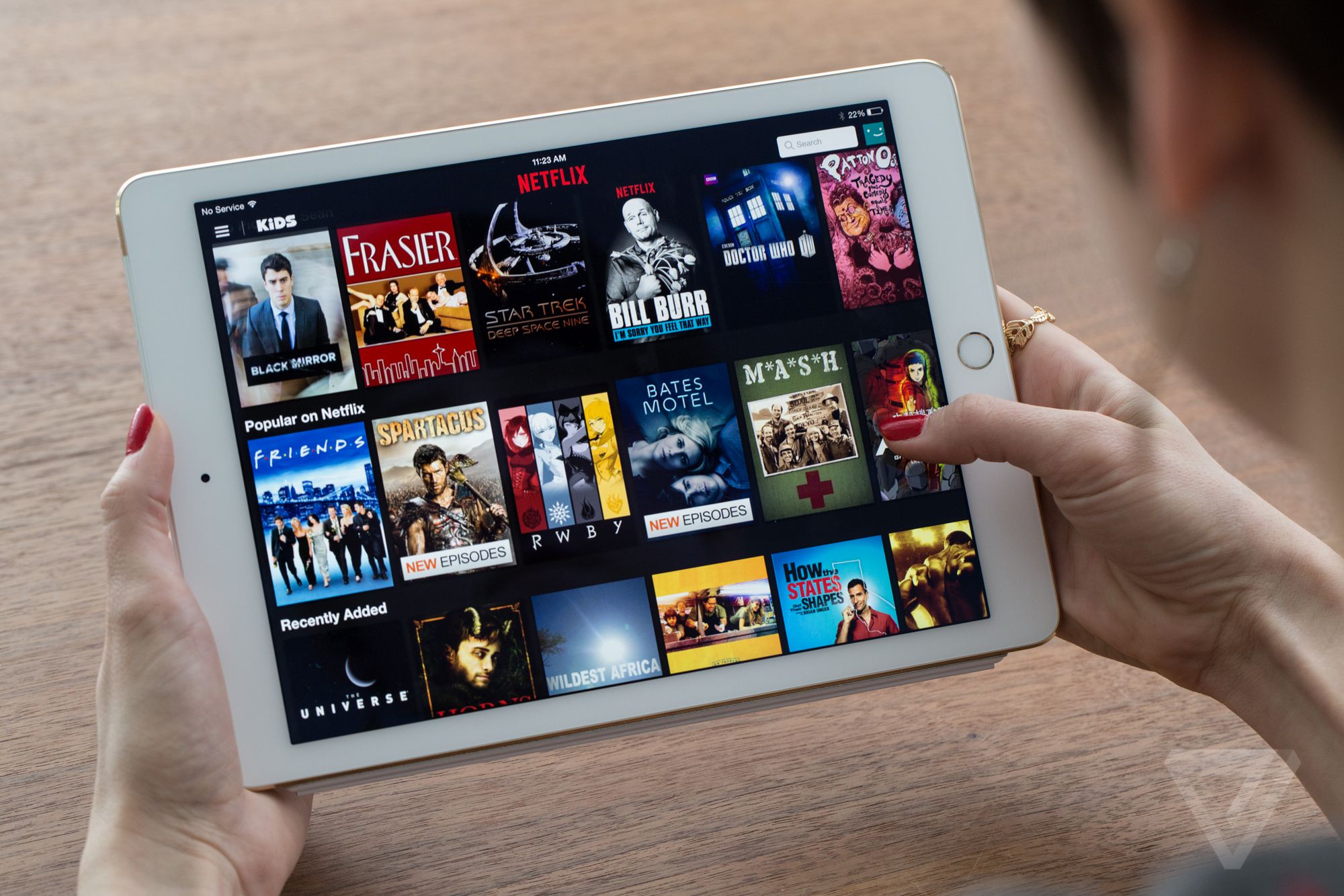 Das richtige IPTV finden: Polen vs. weltweite Kanäle