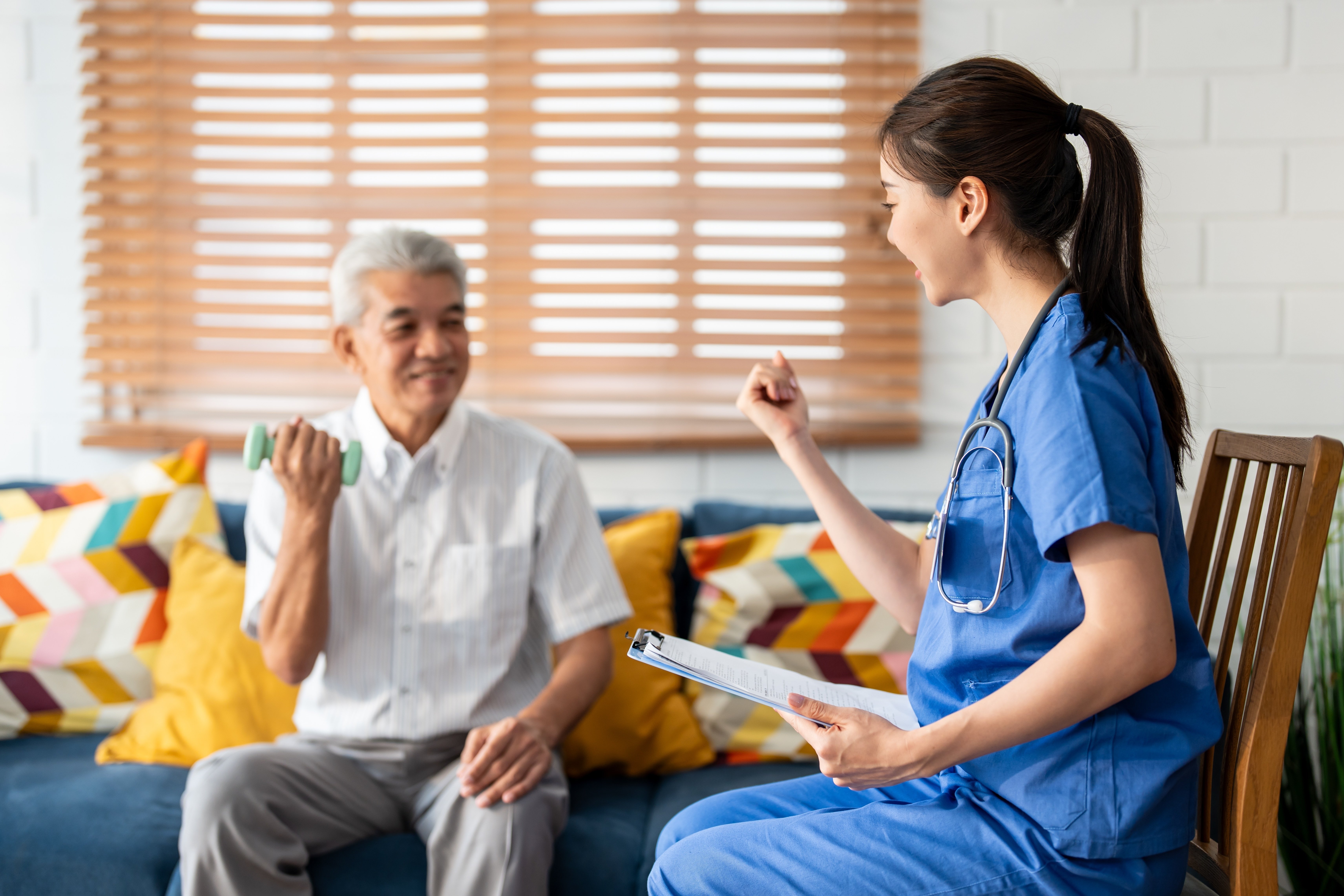 Hausbesuch Ergotherapie – Behandlung flexibel und bequem im eigenen Zuhause